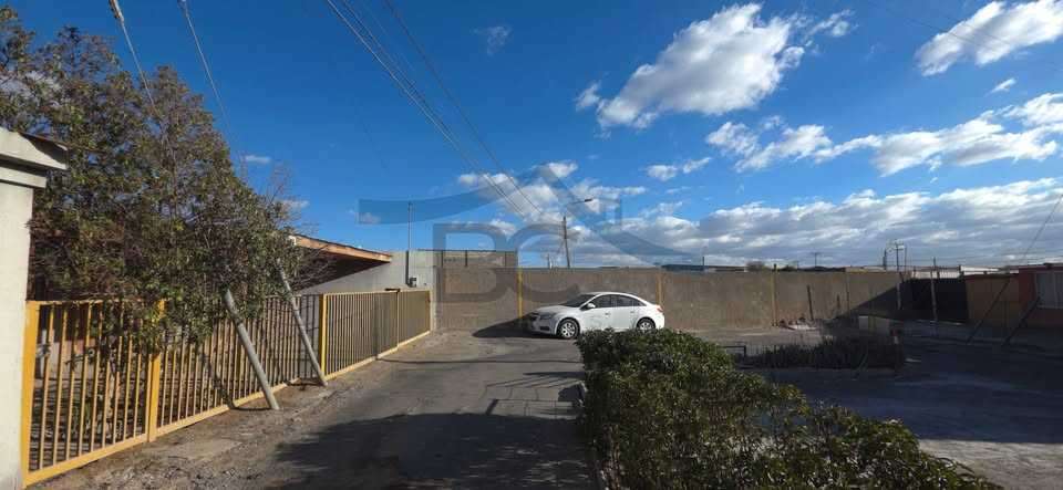 Se vende casa en condominio Quetena I. (183666)