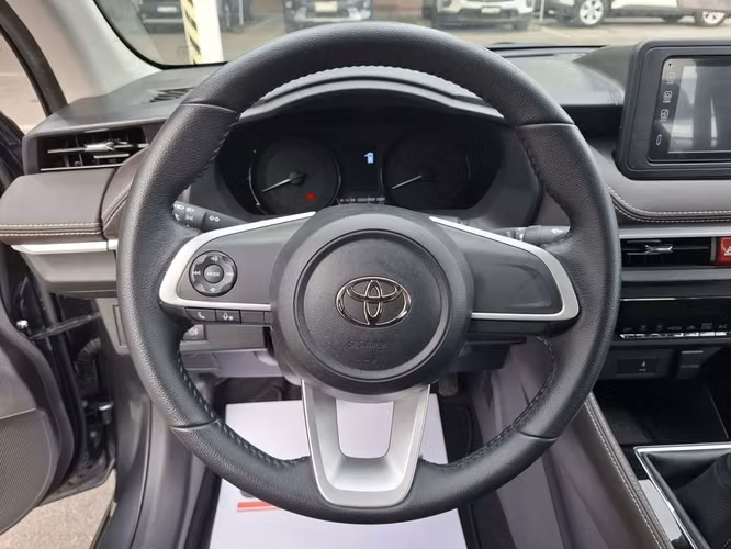 TOYOTA YARIS 2026 - Imagen 15