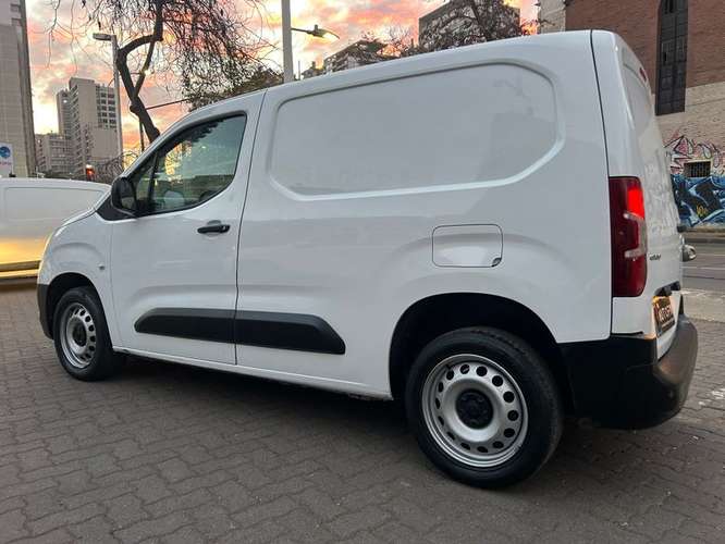 OPEL COMBO HDI 92 L1 5P 1.6 - 2022 | 3992