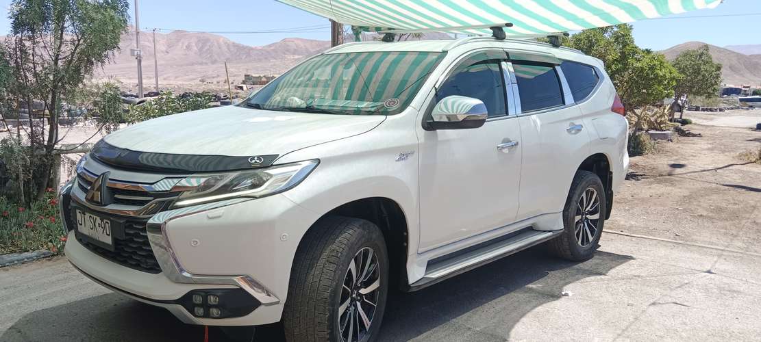 Se vende Montero Sport LIMITED diesl 4x4