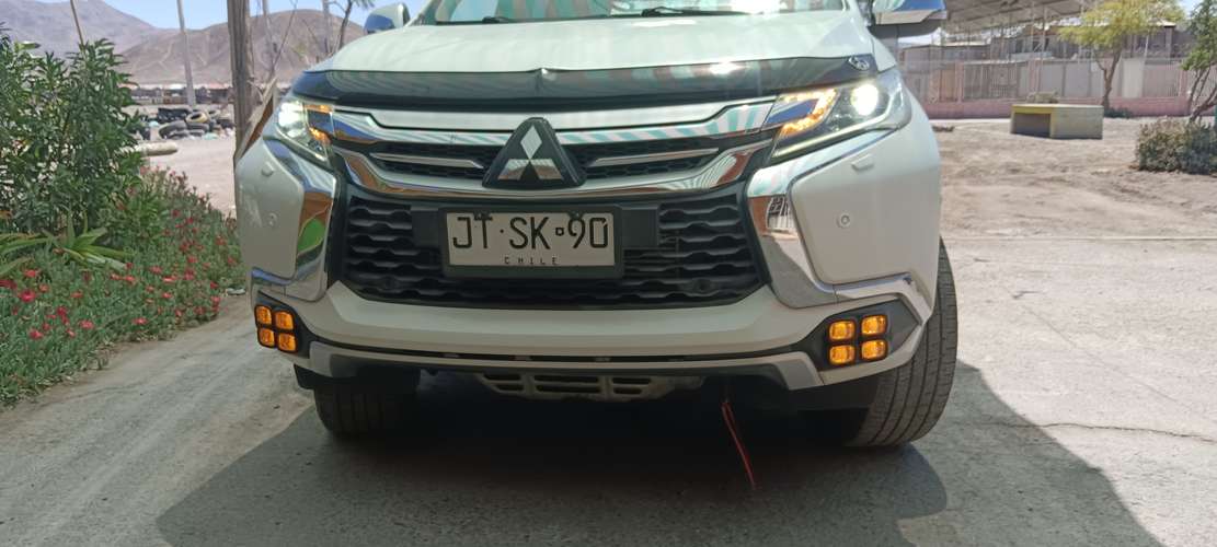 Se vende Montero Sport LIMITED diesl 4x4