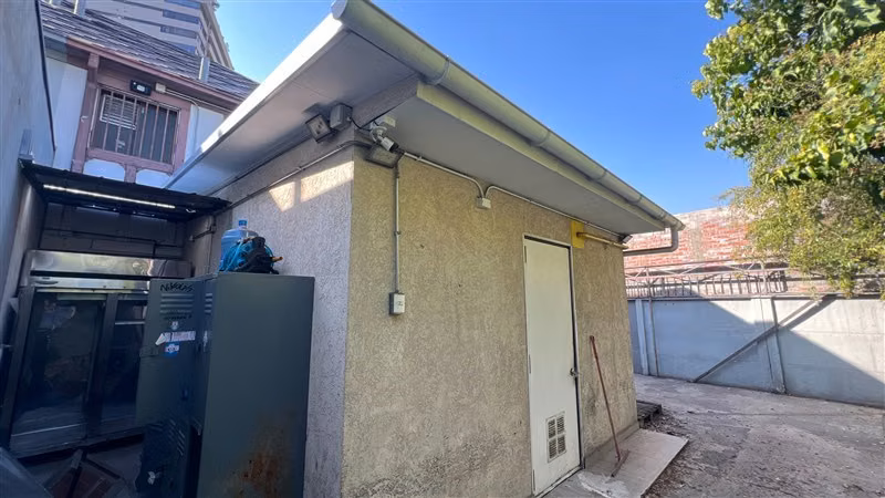 Local Comercial en arriendo en Vitacura - Imagen 17