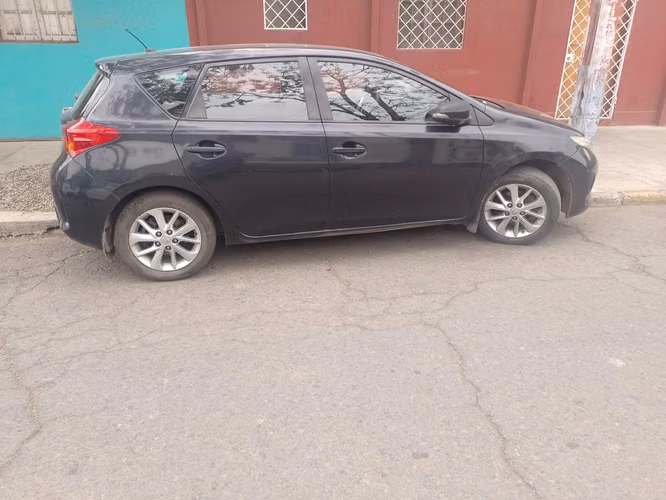 TOYOTA AURIS 2014 - Imagen 7