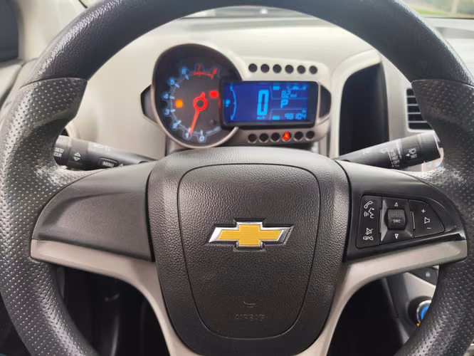 CHEVROLET SONIC - Imagen 18