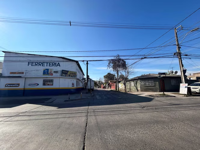 Casa esquina, gran ubicación en el sector (182578) - Imagen 3