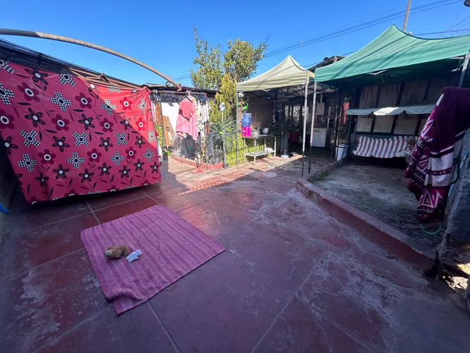 Casa esquina, gran ubicación en el sector (182578) - Imagen 6