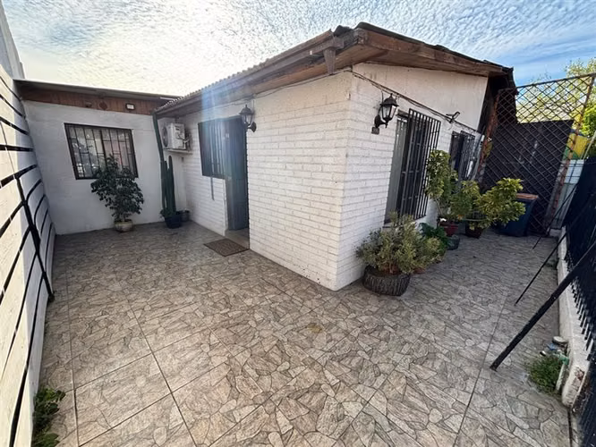 Casa en arriendo de 3 dorm. en Maipú