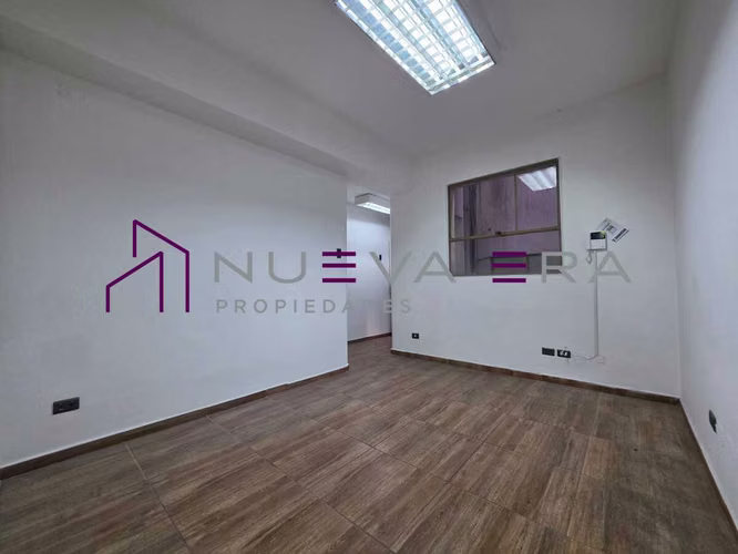Oficina 65 m² con 3 Privados en Santiago Centro (183697)