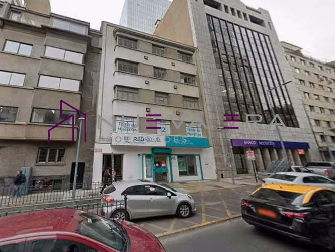 Oficina 65 m² con 3 Privados en Santiago Centro (183697)