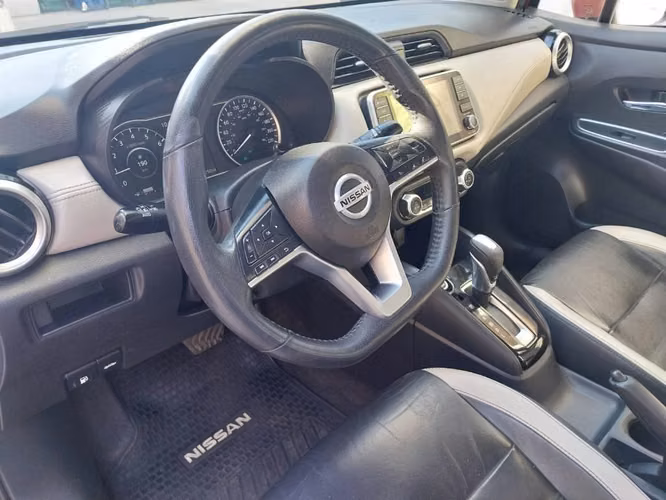 Nissan Versa cvt  2021 - Imagen 4