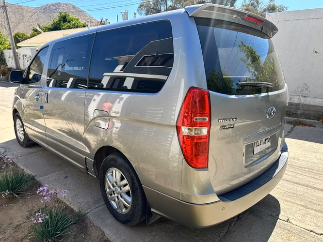 Hyundai H-1 2021 AT PASAJEROS
