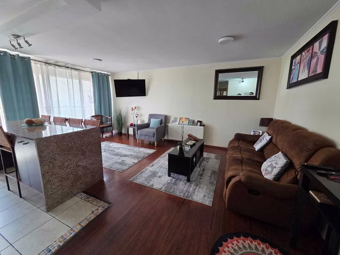 Oportunidad: 4D/3B/2E, 89m² Metro San Joaquín (183700) - Imagen 2