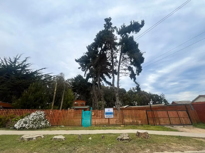 CASA COMERCIAL CON PATENTES ISLA NEGRA