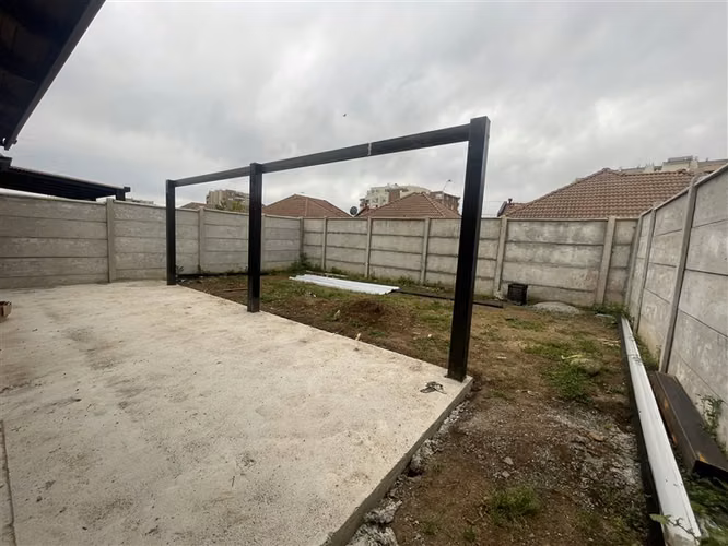 ARRIENDO CASA MODELO LONDRES EN HACIENDA ESMERALDA - Imagen 8