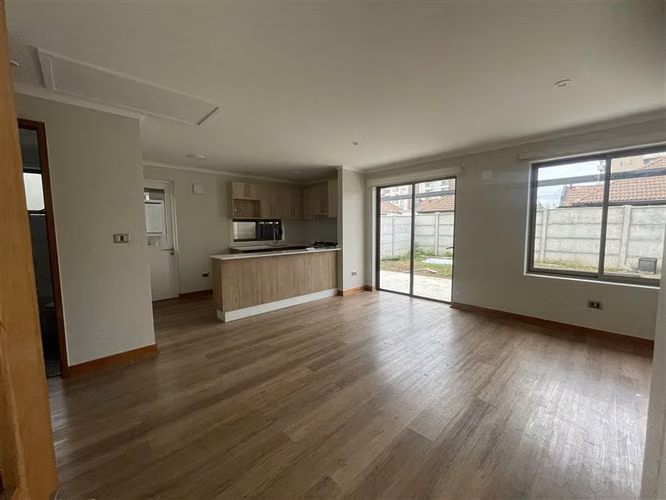 ARRIENDO CASA MODELO LONDRES EN HACIENDA ESMERALDA - Imagen 2