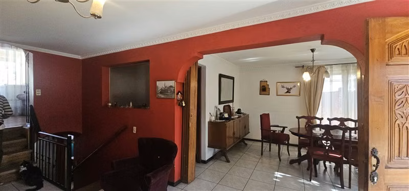 Casa en venta de 5 dorm. en La Reina - Imagen 3