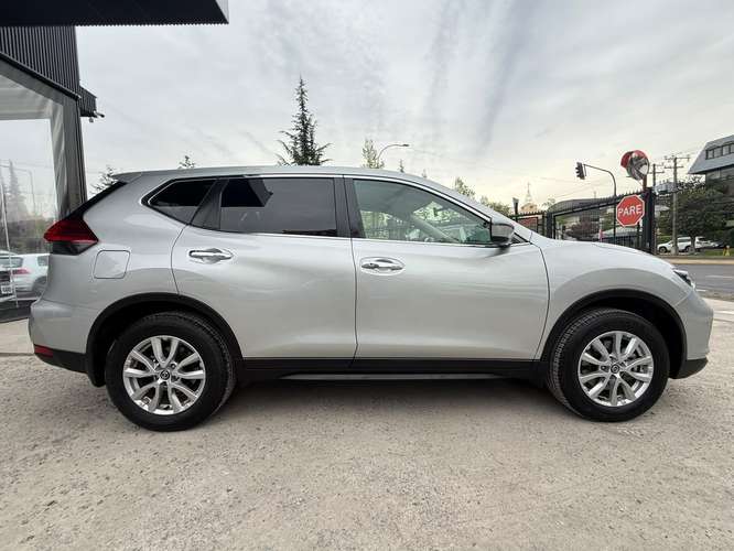NISSAN X-TRAIL  2023