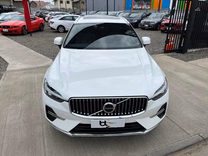 VOLVO XC60 2.0 T8 RECHARGE PLUS HYBRID AWD AT 5P 2024 - Imagen 5