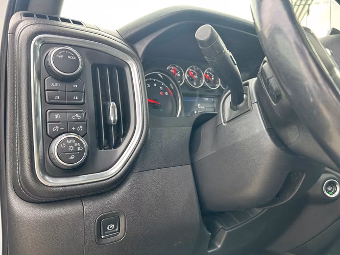 CHEVROLET SILVERADO 5.3 LT TRAILBOSS Z71 4X4 AT 4P. 2021 - Imagen 18