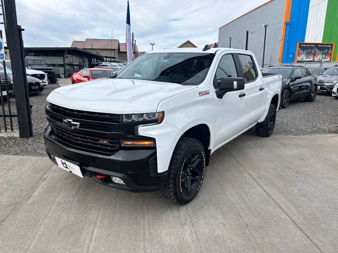 CHEVROLET SILVERADO 5.3 LT TRAILBOSS Z71 4X4 AT 4P. 2021