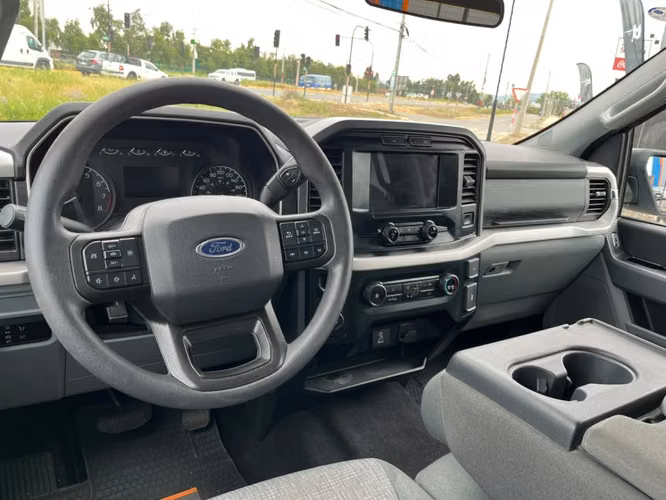 FORD F-150 XLT 3.3 4X2 2024 - Imagen 15
