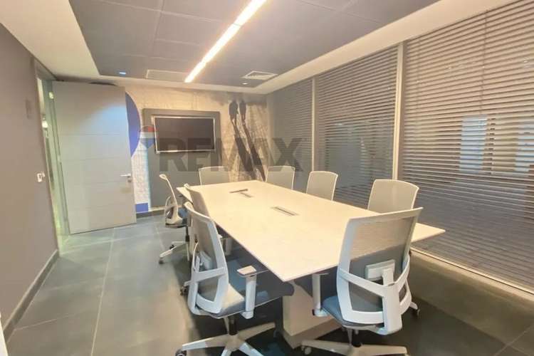 Moderna oficina uptown vitacura - Imagen 14
