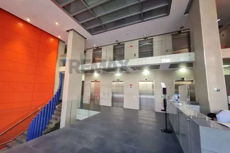 Moderna oficina uptown vitacura - Imagen 2