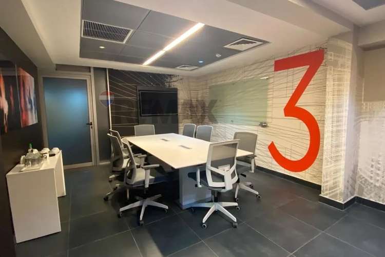 Moderna oficina uptown vitacura - Imagen 15