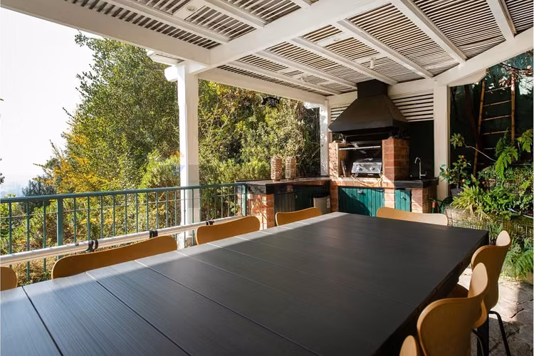 Venta casa inglesa 5d + estar + escritorio - Imagen 33