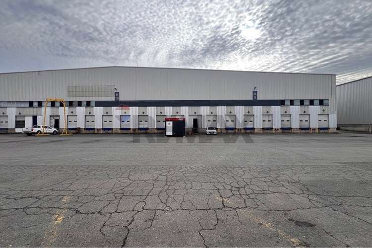 Bodega con andenes en lo boza, quilicura - Imagen 4