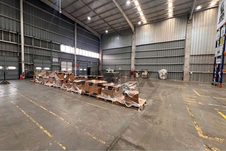 Bodega con andenes en lo boza, quilicura - Imagen 3