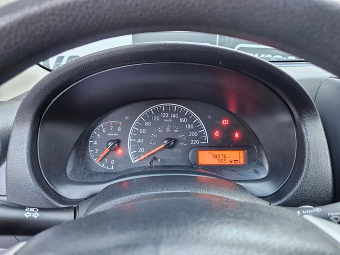 Nissan Versa 1.6 Sense Mt 2015 - Imagen 19