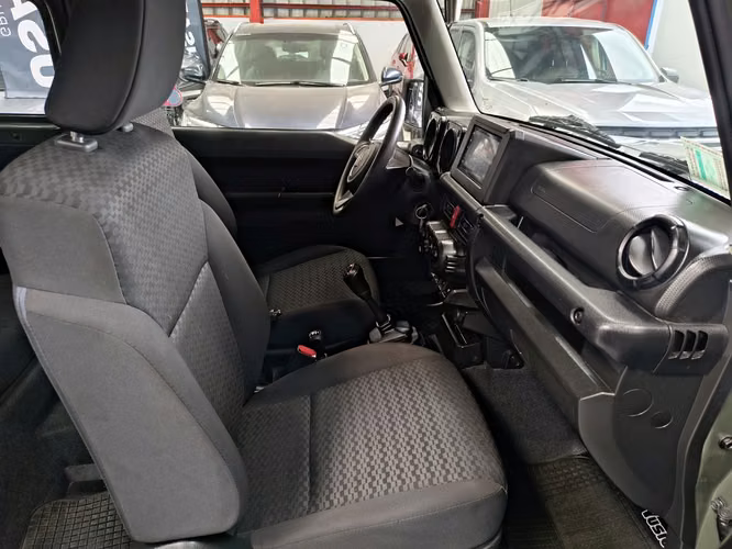 SUZUKI JIMNY 2023 - Imagen 17