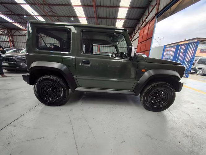 SUZUKI JIMNY 2023 - Imagen 4
