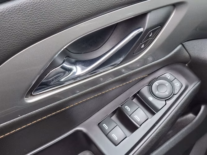 CHEVROLET TRAVERSE 2021 - Imagen 9