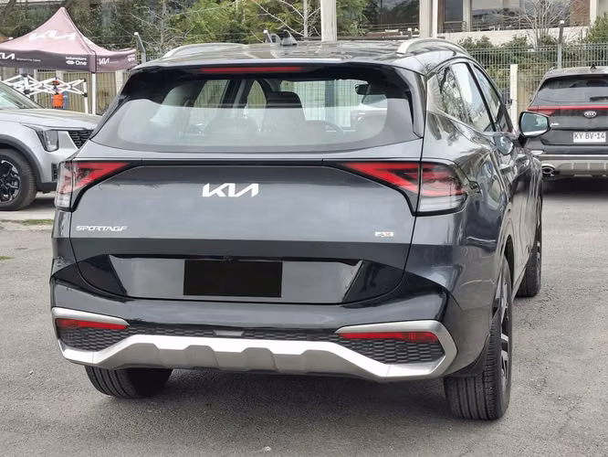 KIA SPORTAGE 2023 - Imagen 5