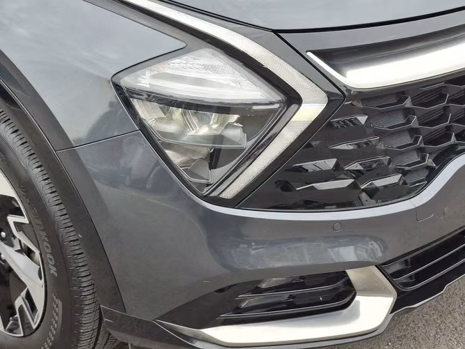KIA SPORTAGE 2023 - Imagen 3