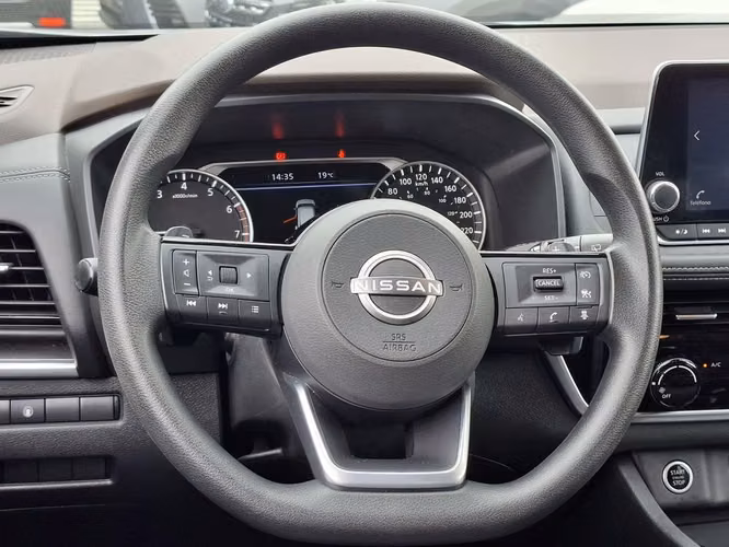 NISSAN X-TRAIL 2024
