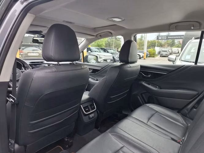 SUBARU OUTBACK 2023