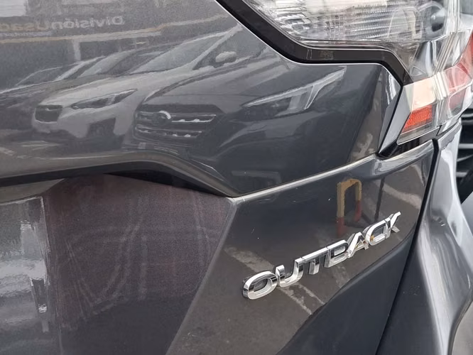 SUBARU OUTBACK 2023
