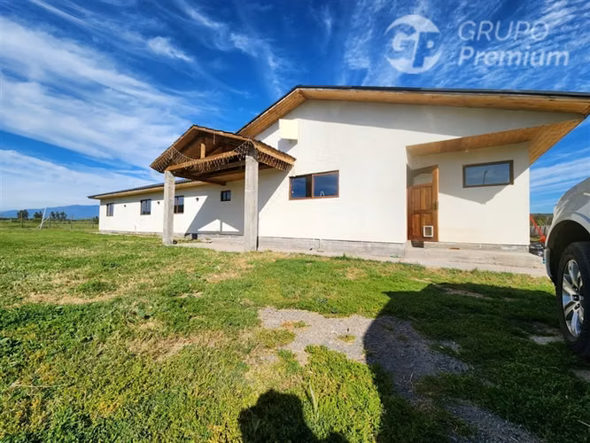 Casa en venta de 6 dorm. en Placilla