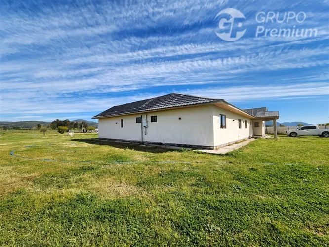 Casa en venta de 6 dorm. en Placilla