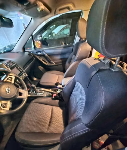 Subaru Forester 2.0 AWD CVT XS Plateado Diésel 2016 - Imagen 3