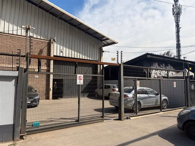 Oficina en arriendo en Macul
