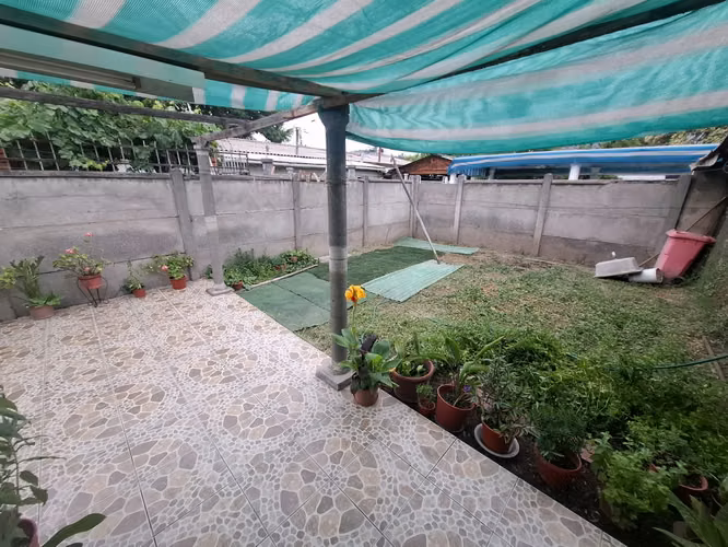 A cuadras del Metro Zapadores. Casa completa sólida en José Santos Ossa - Imagen 10