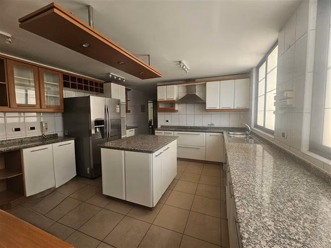 Departamento venta 4 dorm + servicios, 6 estac. Providencia - Imagen 12