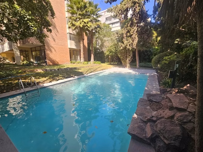 Departamento venta 4 dorm + servicios, 6 estac. Providencia