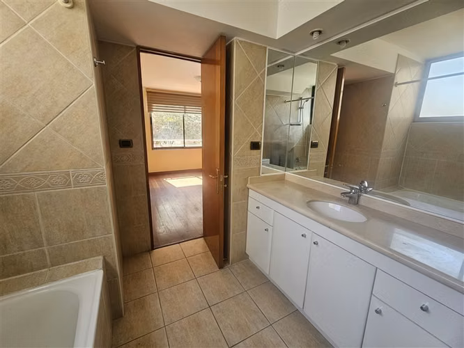 Departamento venta 4 dorm + servicios, 6 estac. Providencia - Imagen 23