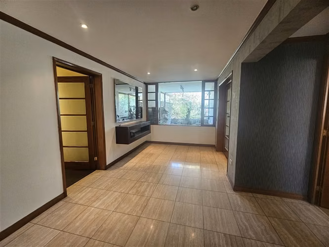 Departamento venta 4 dorm + servicios, 6 estac. Providencia - Imagen 2