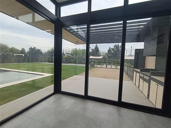 Casa en condominio Santa Luisa, 3D + serv, piscina, quincho - Imagen 10